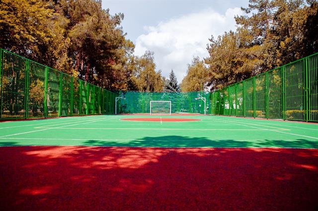 Теннисный корт в санатории «Родник»